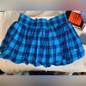 Victoria Secret PINK Plaid Blue skirt size medium